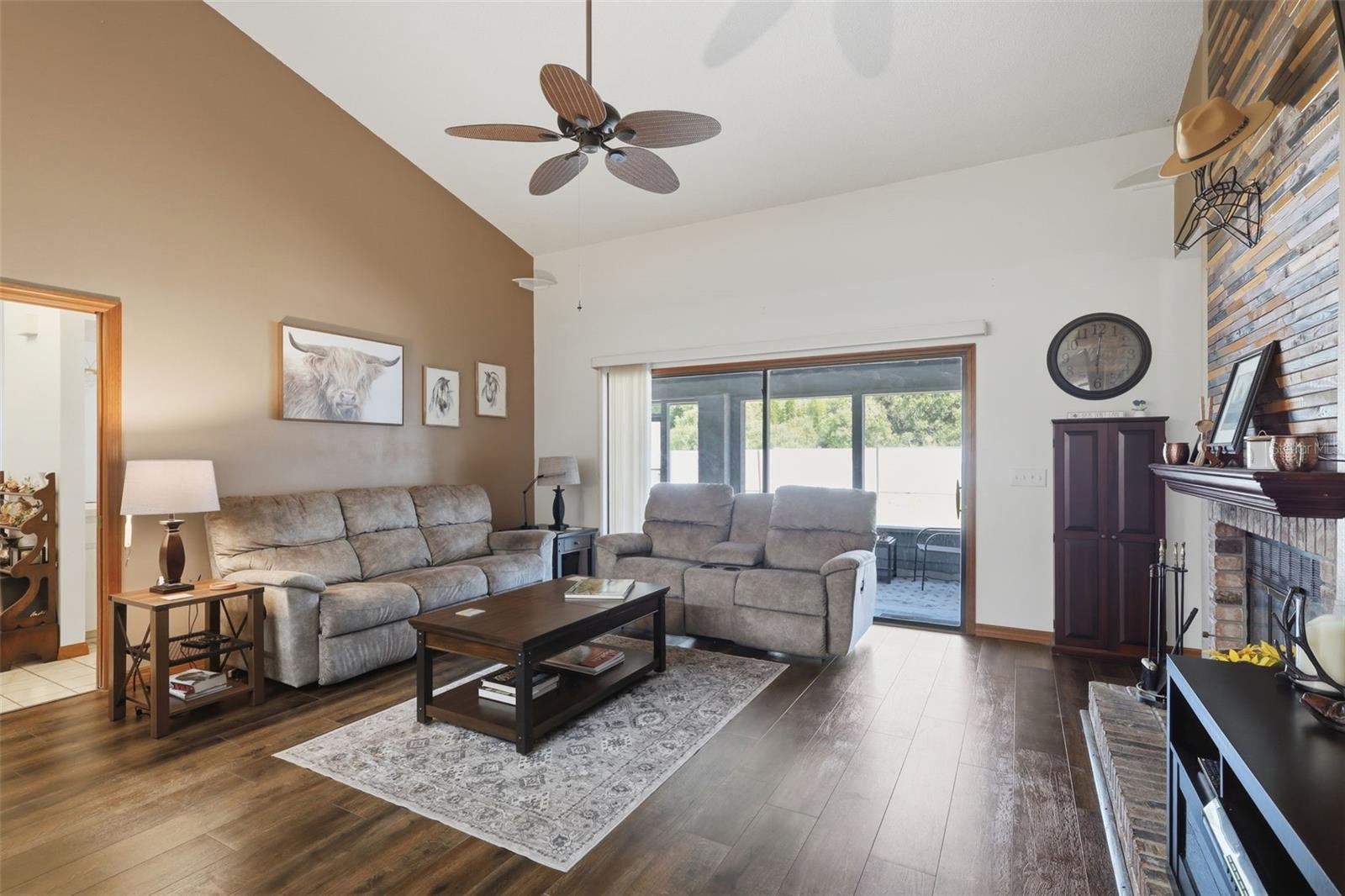 168 COMMUNITY DR