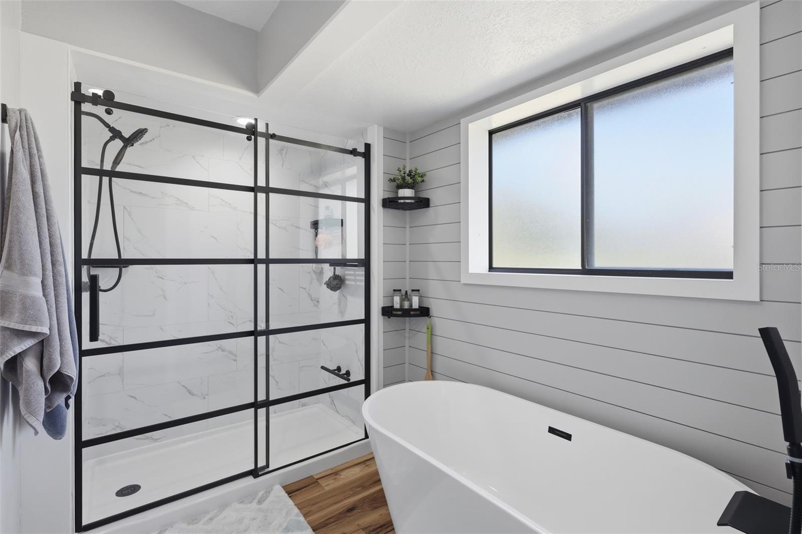 168 COMMUNITY DR