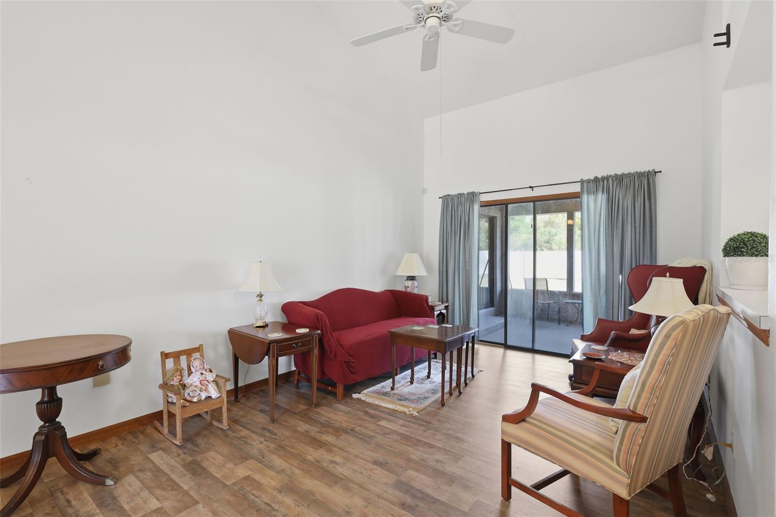 168 COMMUNITY DR