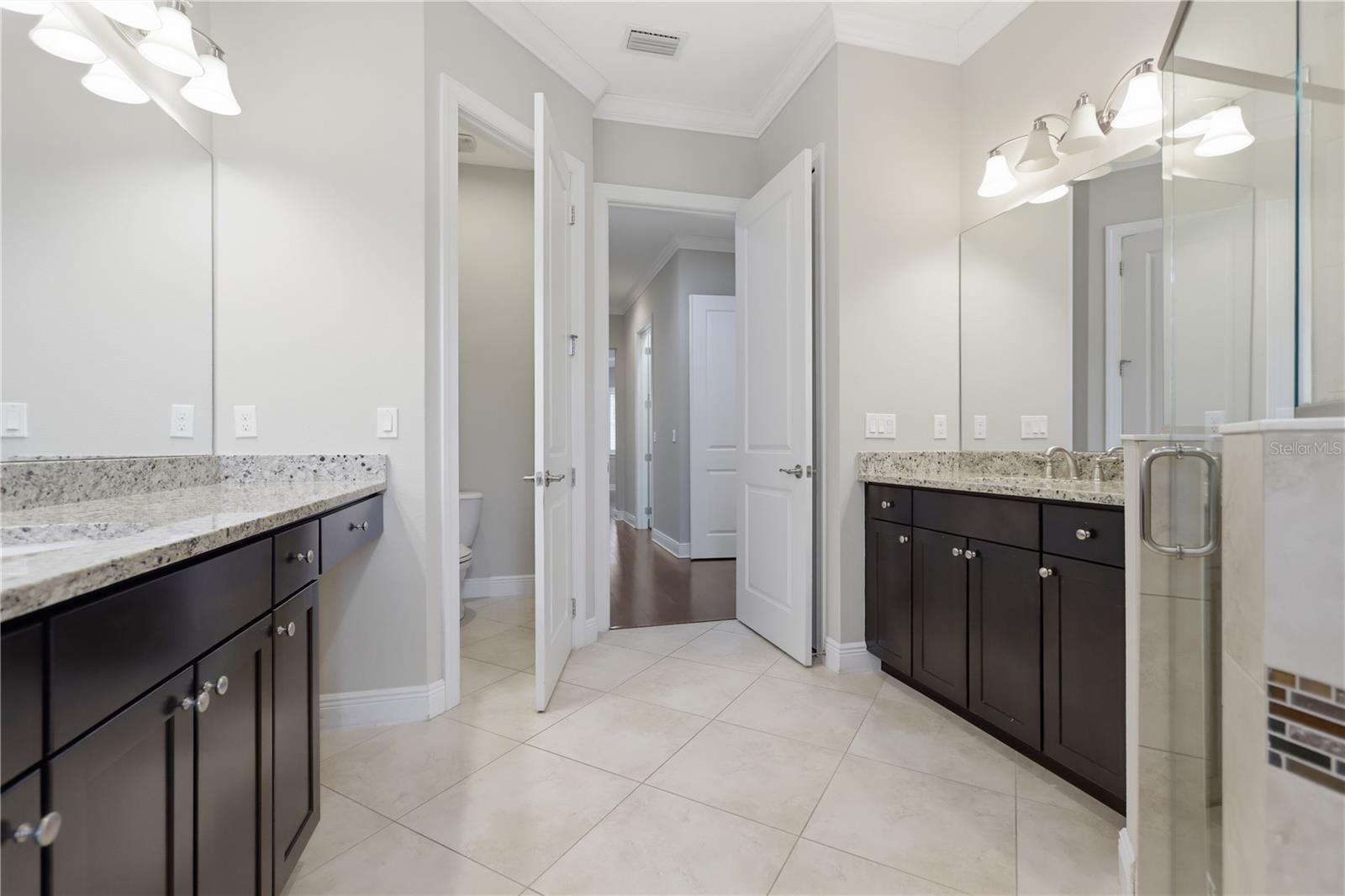 112 WISTERIA LN