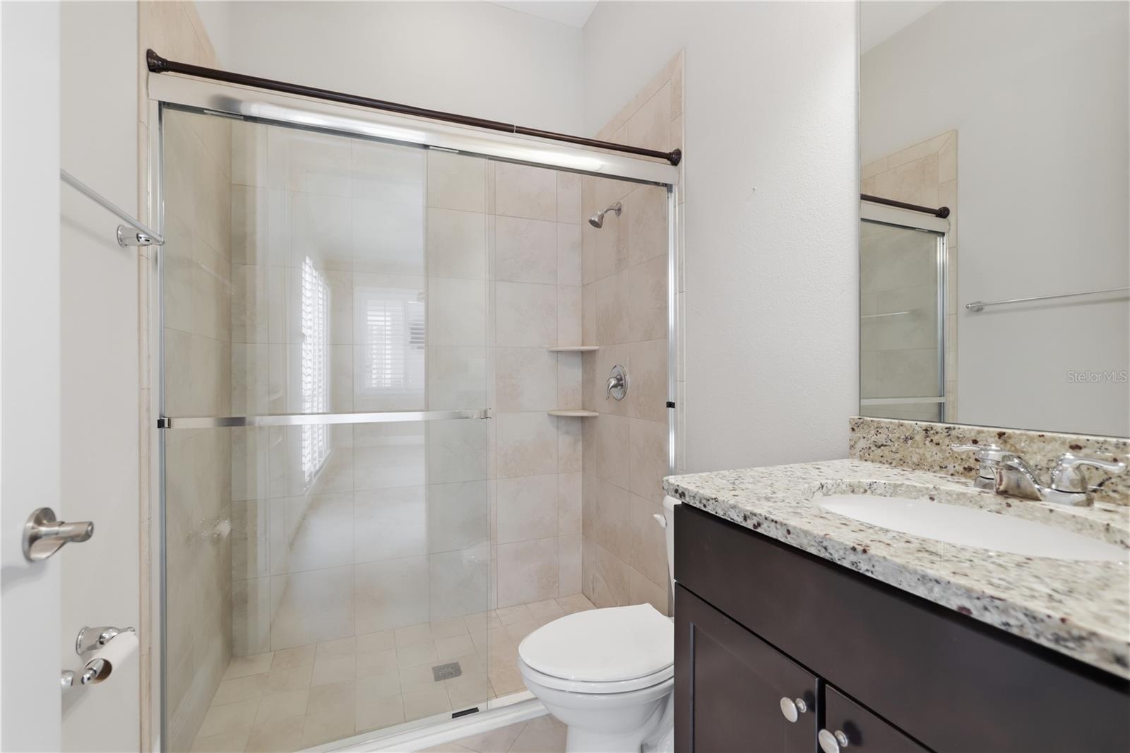 112 WISTERIA LN