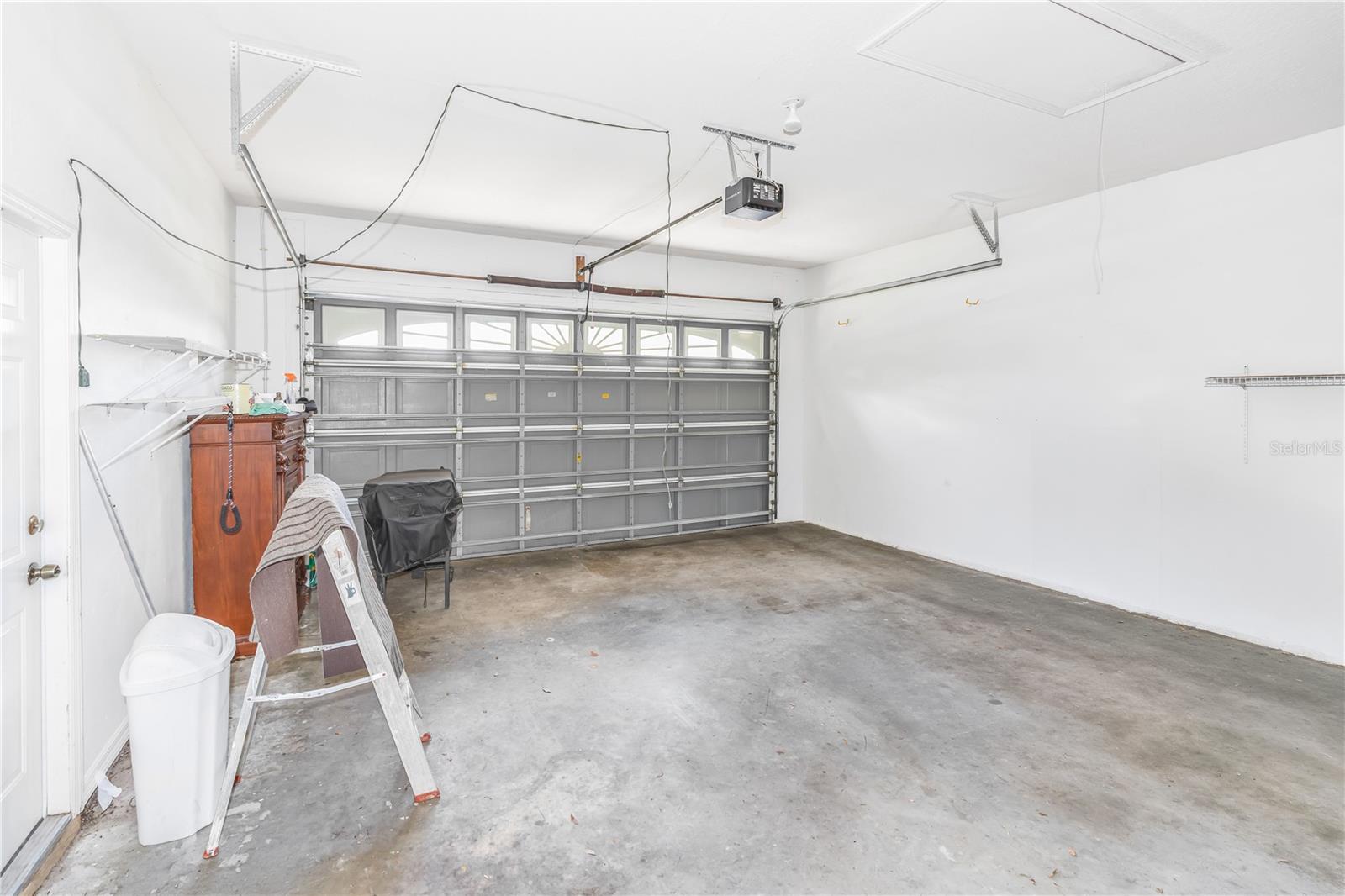 414 FAIRLANE DR