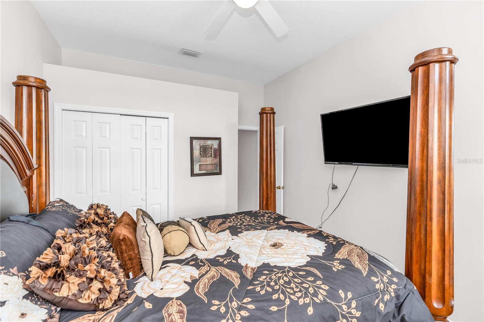 414 FAIRLANE DR