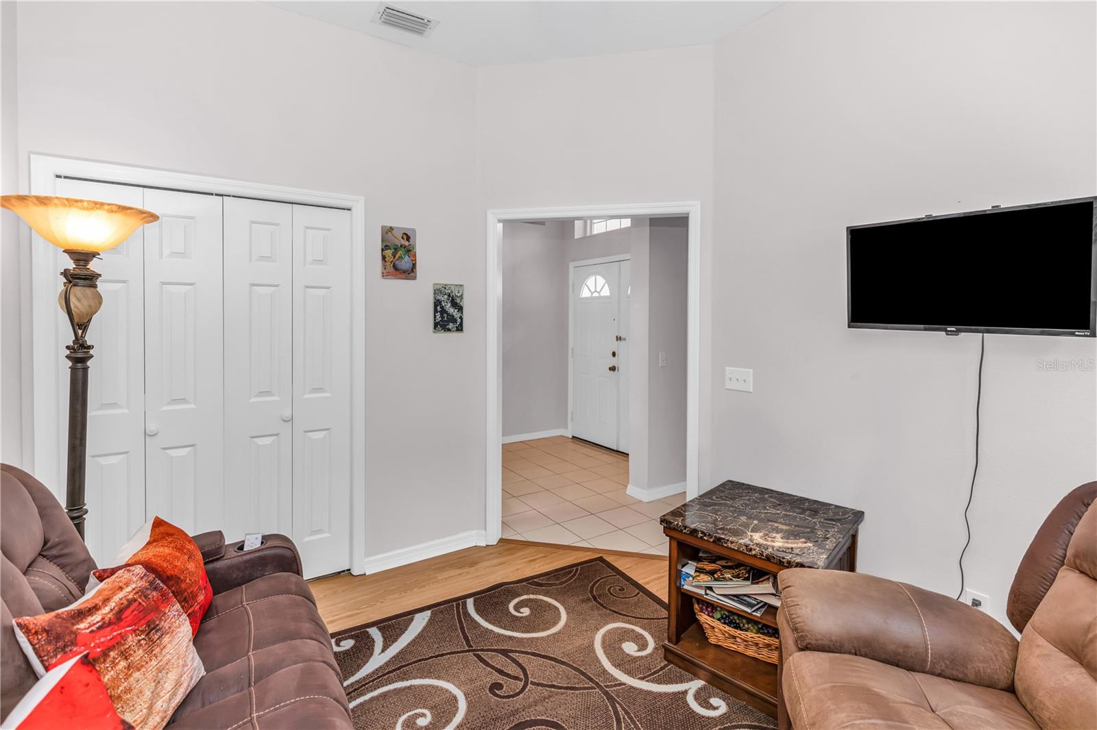 414 FAIRLANE DR