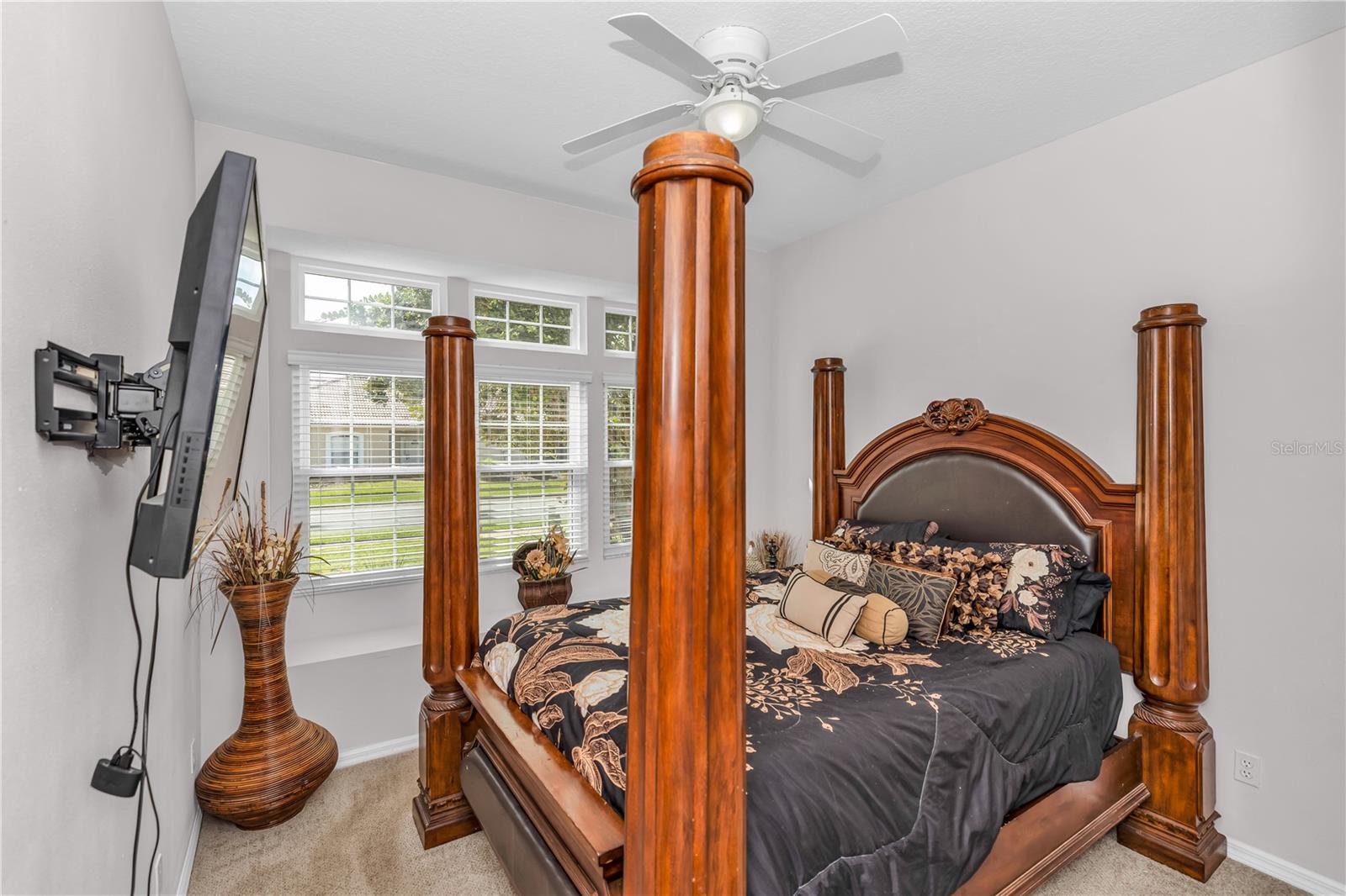 414 FAIRLANE DR
