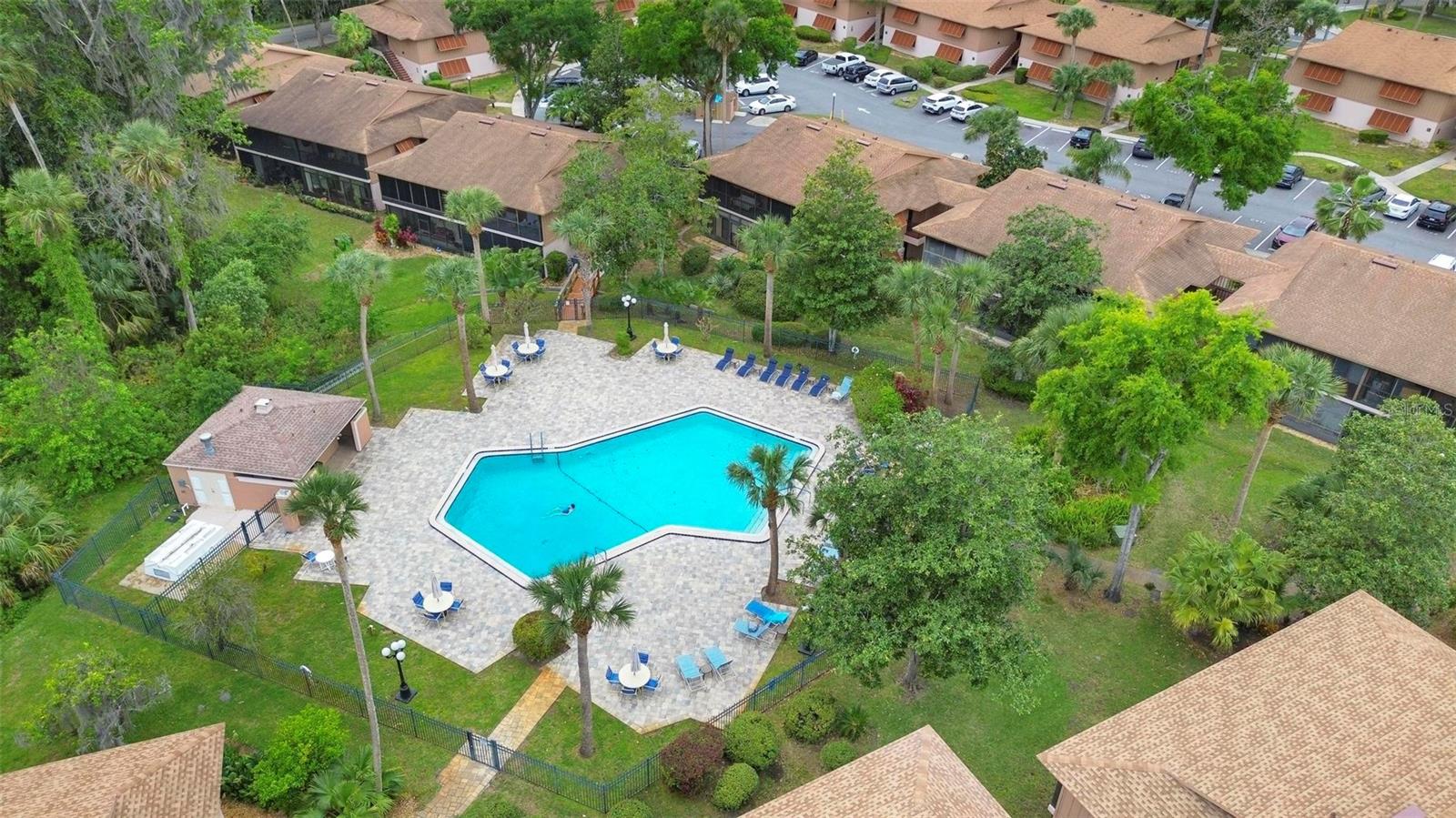 110 CYPRESS WOODS CT #10B