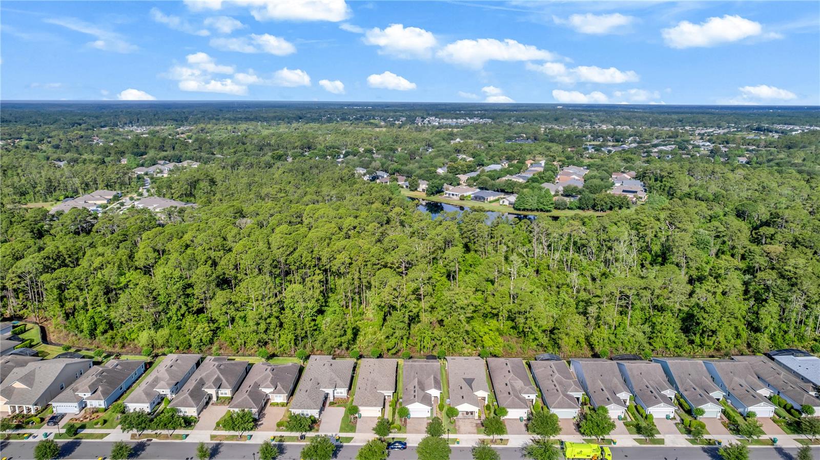 1682 VICTORIA GARDENS DR