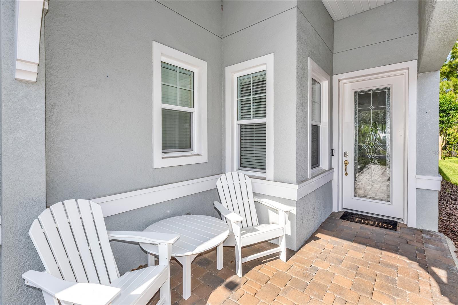 1682 VICTORIA GARDENS DR