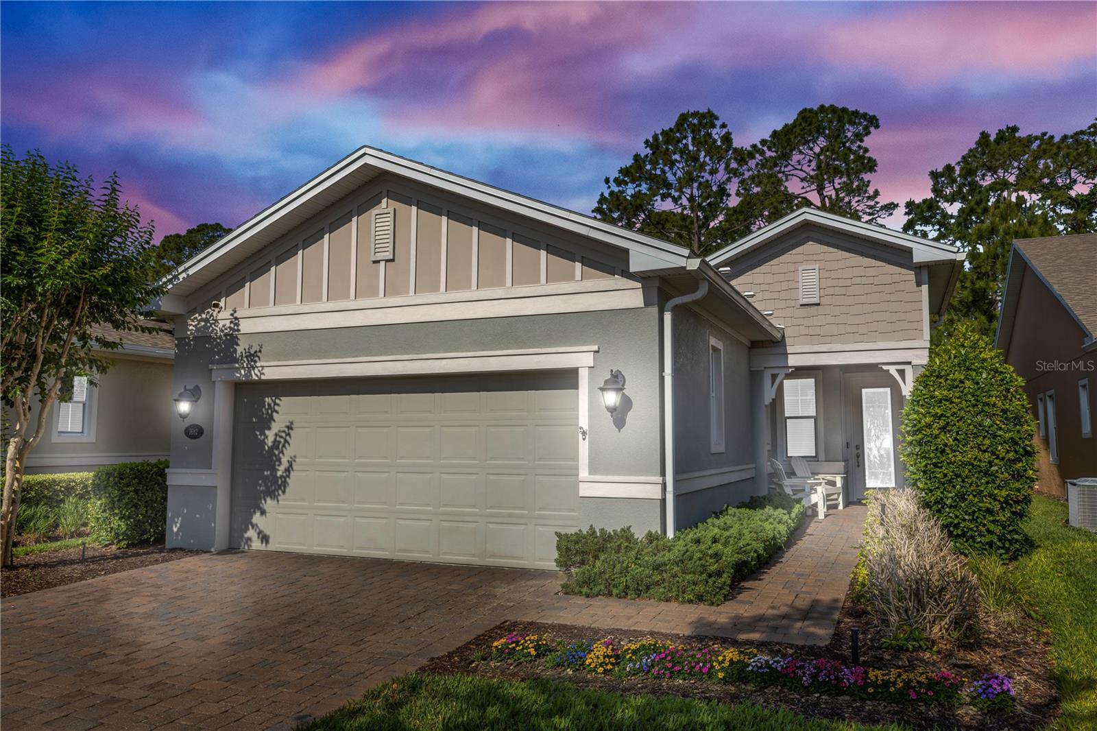 1682 VICTORIA GARDENS DR