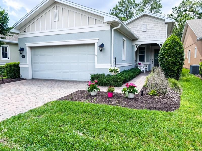 1682 VICTORIA GARDENS DR