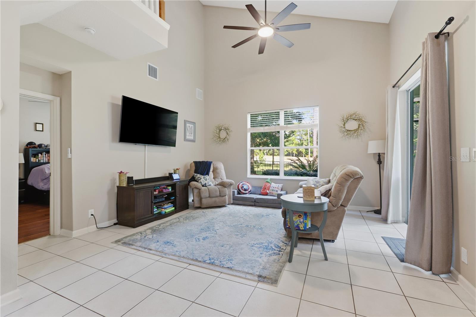 423 VICTORIA HILLS DR