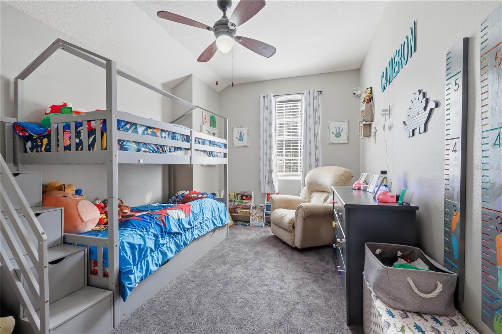 423 VICTORIA HILLS DR