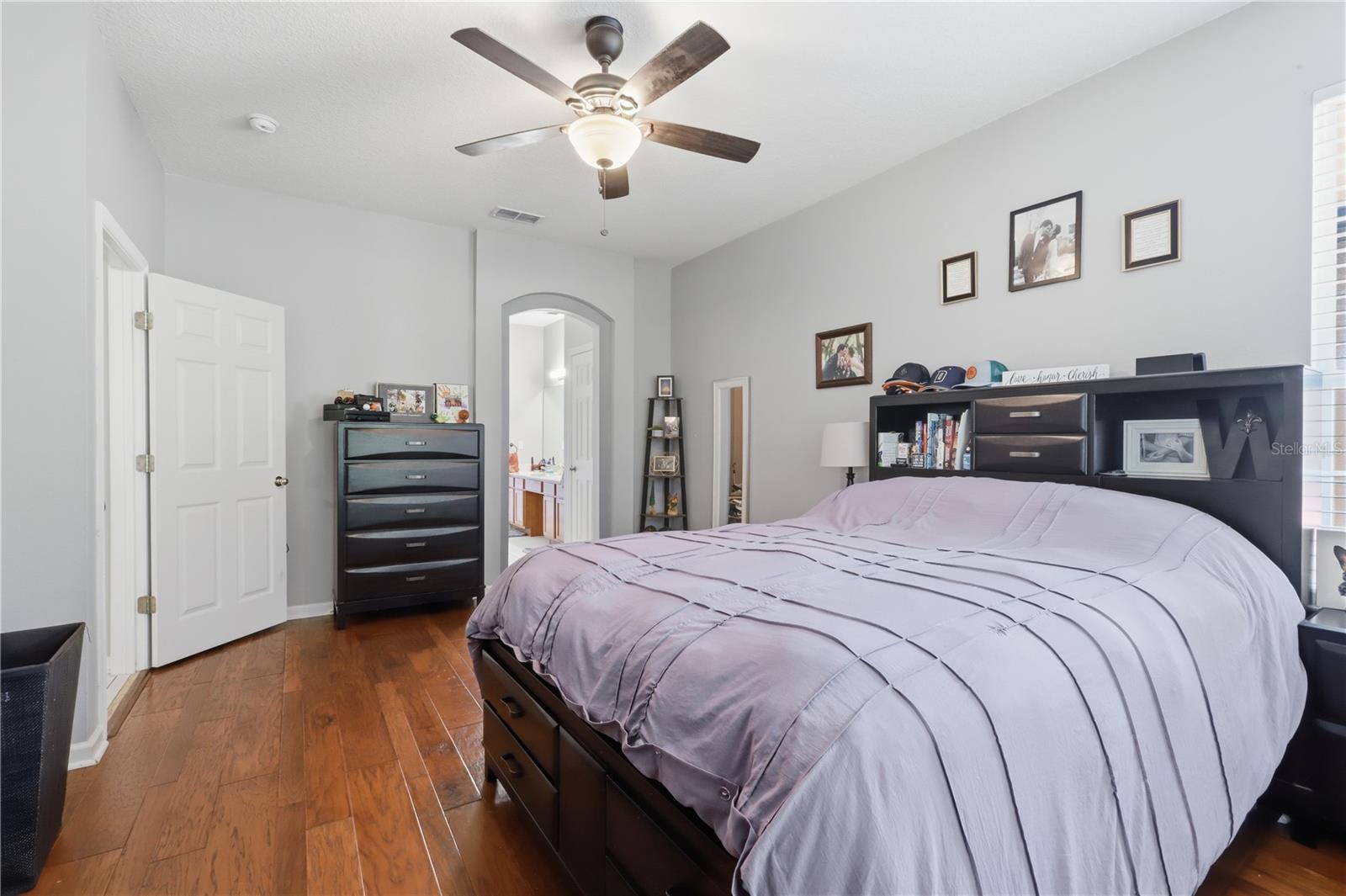 423 VICTORIA HILLS DR