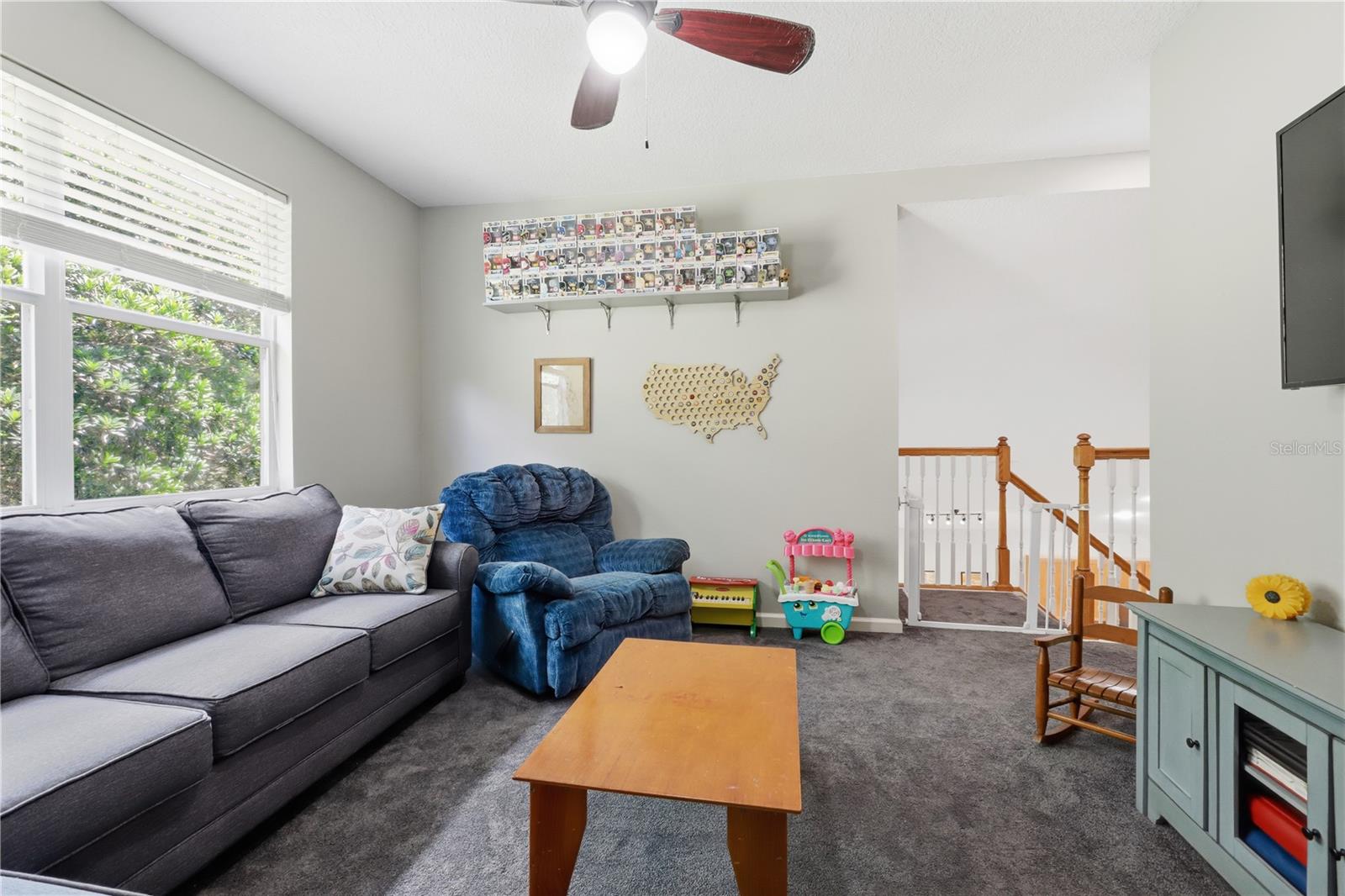 423 VICTORIA HILLS DR