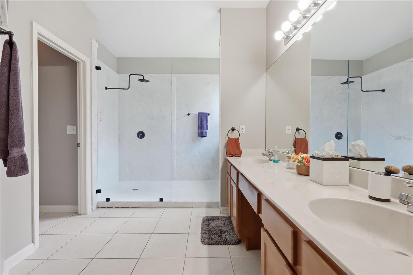 423 VICTORIA HILLS DR