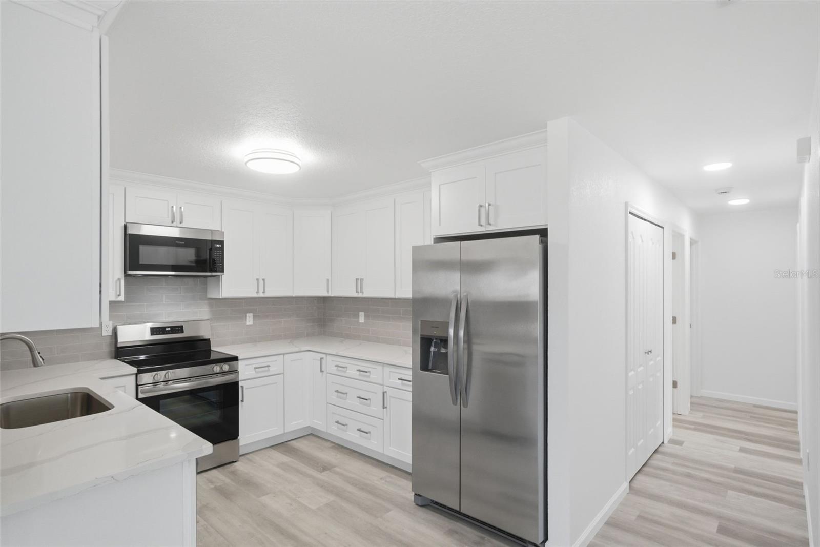 28 PINE CROFT LN