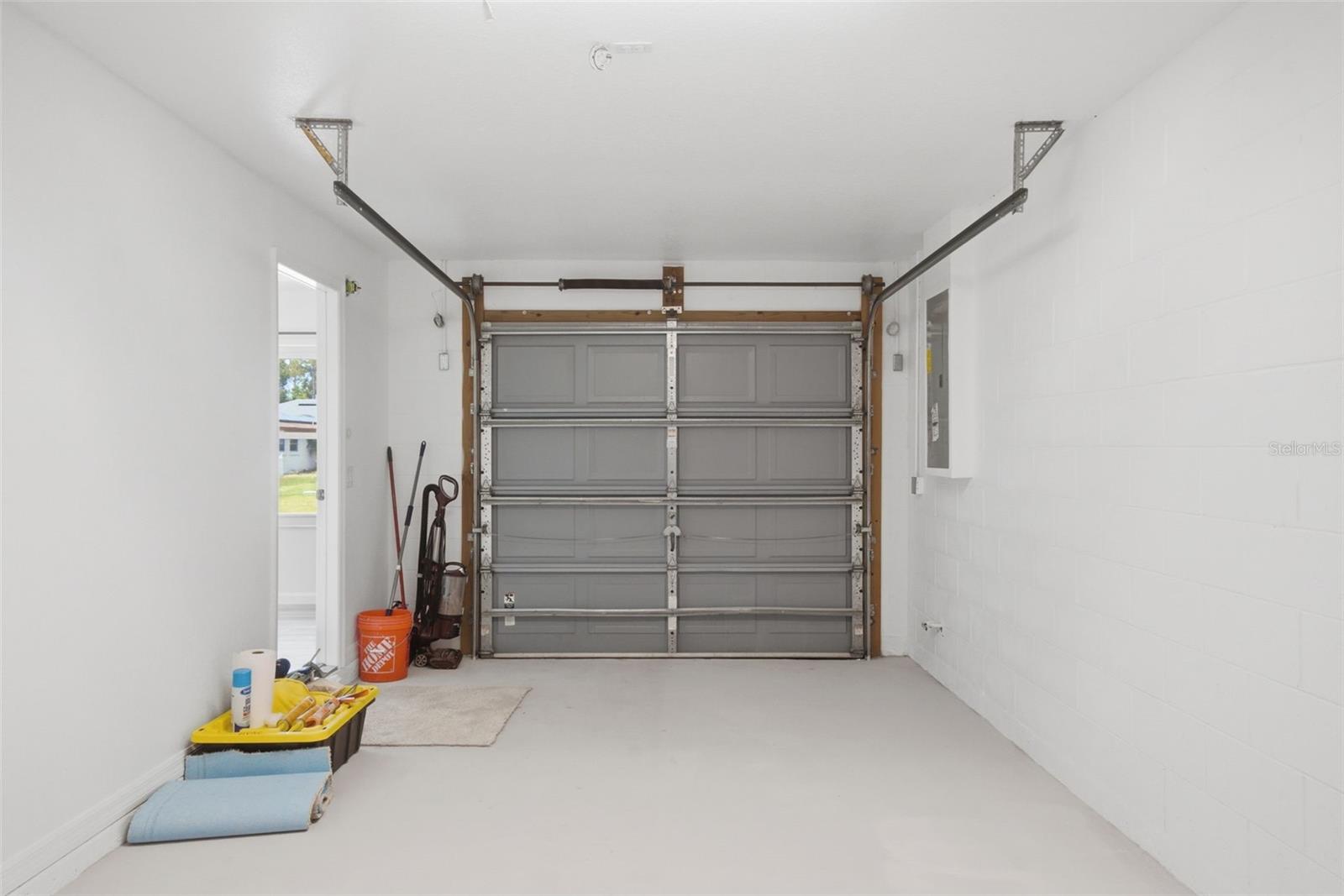 28 PINE CROFT LN