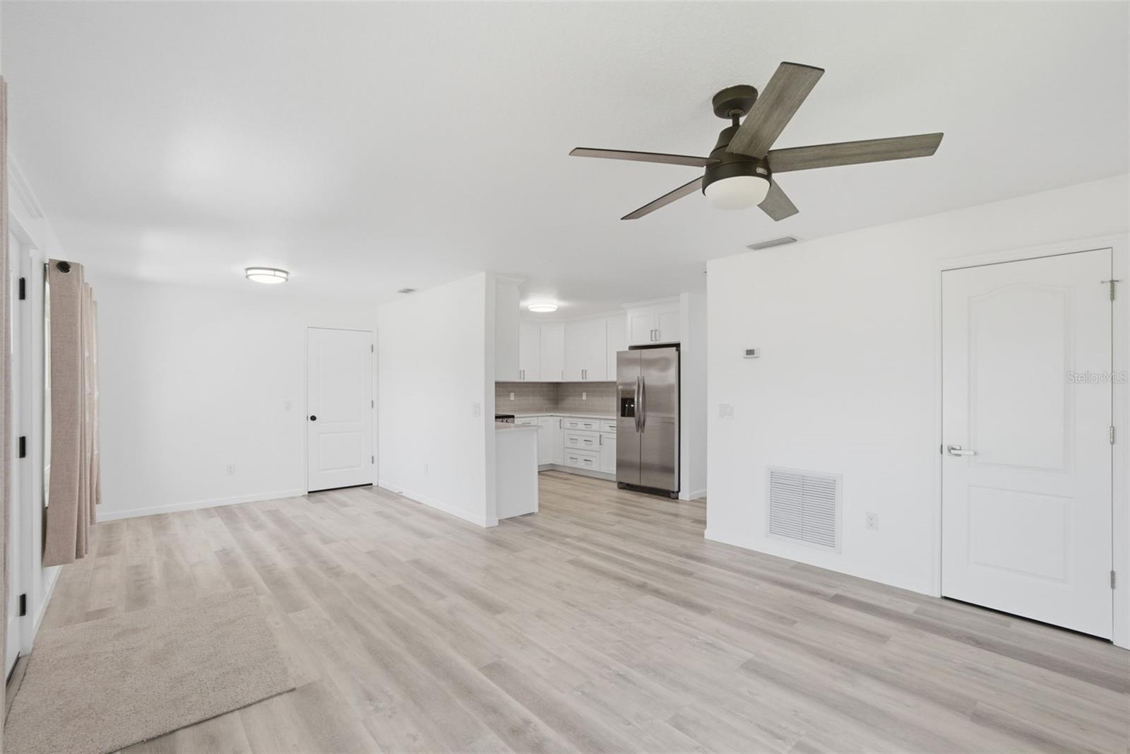 28 PINE CROFT LN