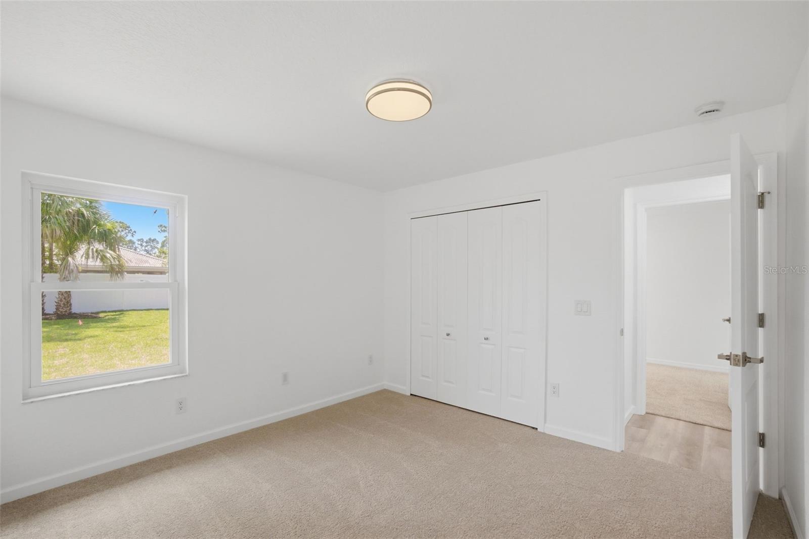 28 PINE CROFT LN