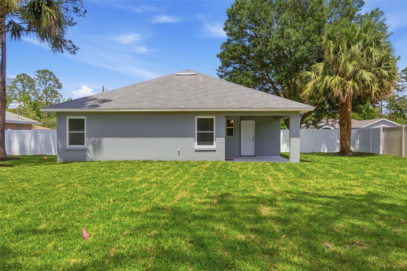 28 PINE CROFT LN