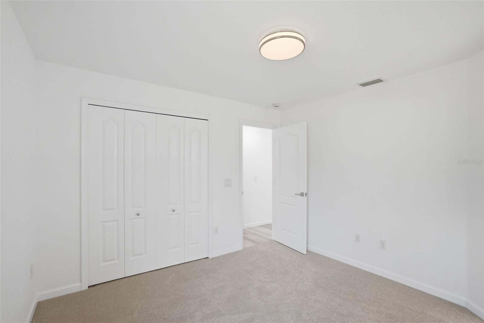 28 PINE CROFT LN