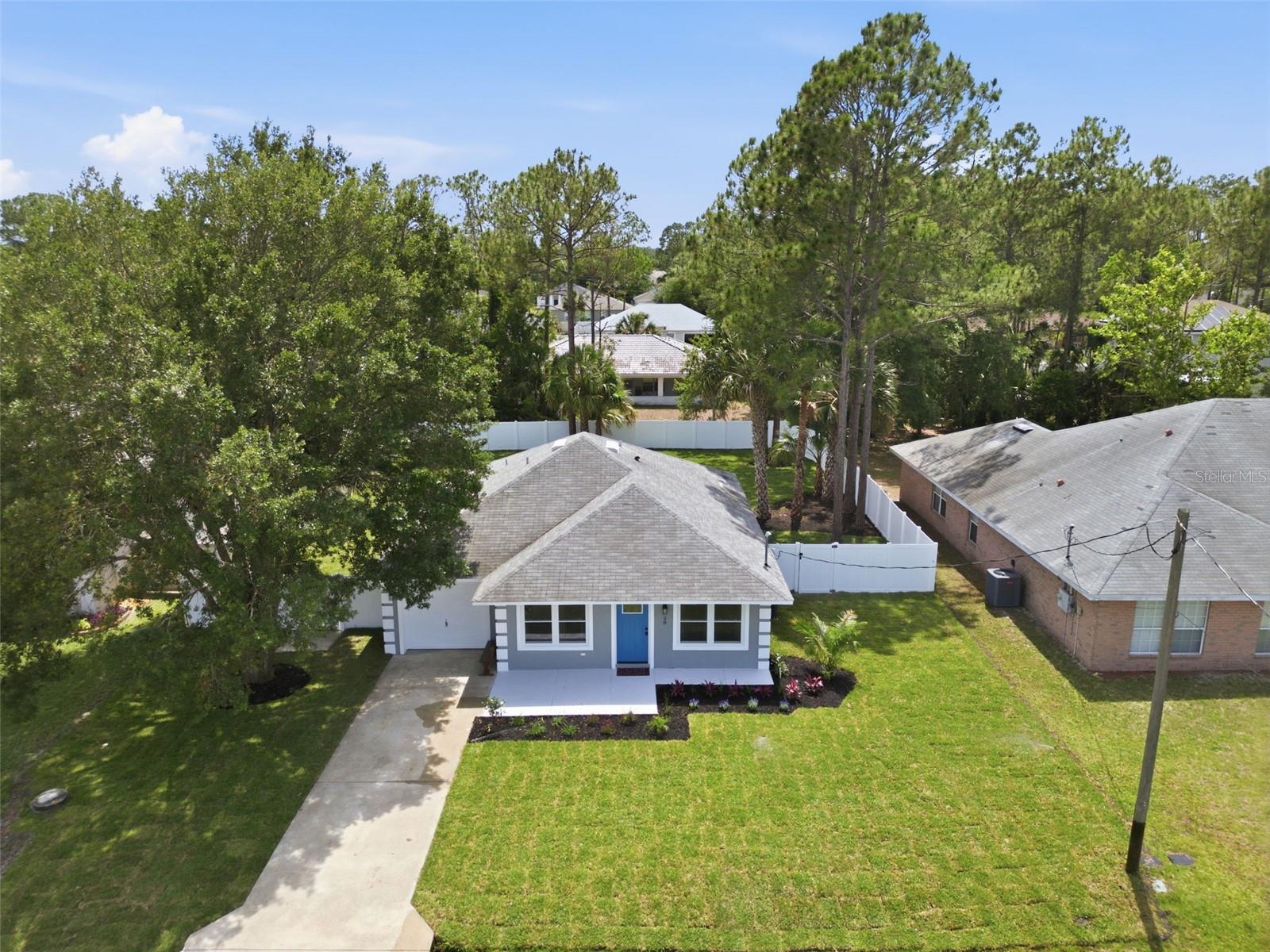 28 PINE CROFT LN