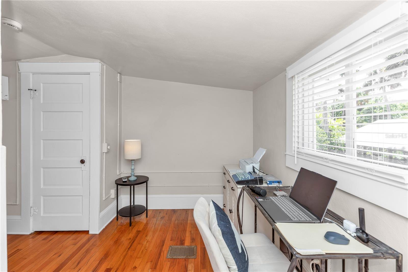 101 FLEMING AVE