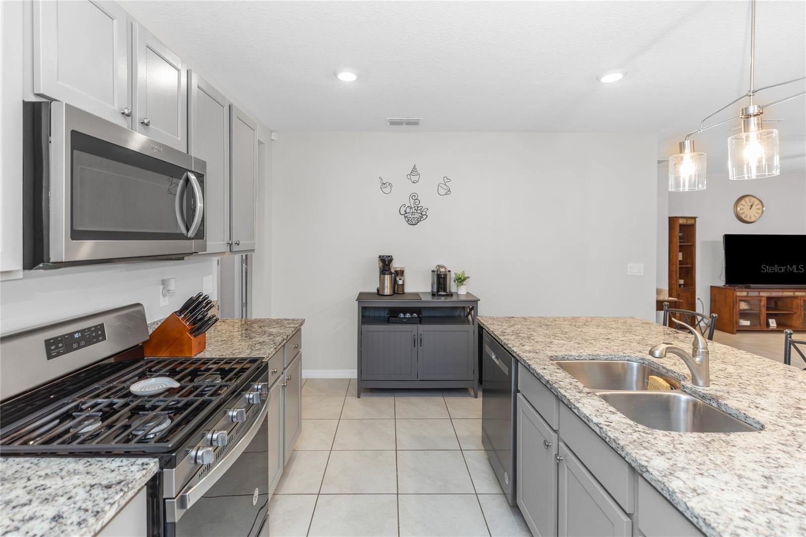 839 LAZIO CIR