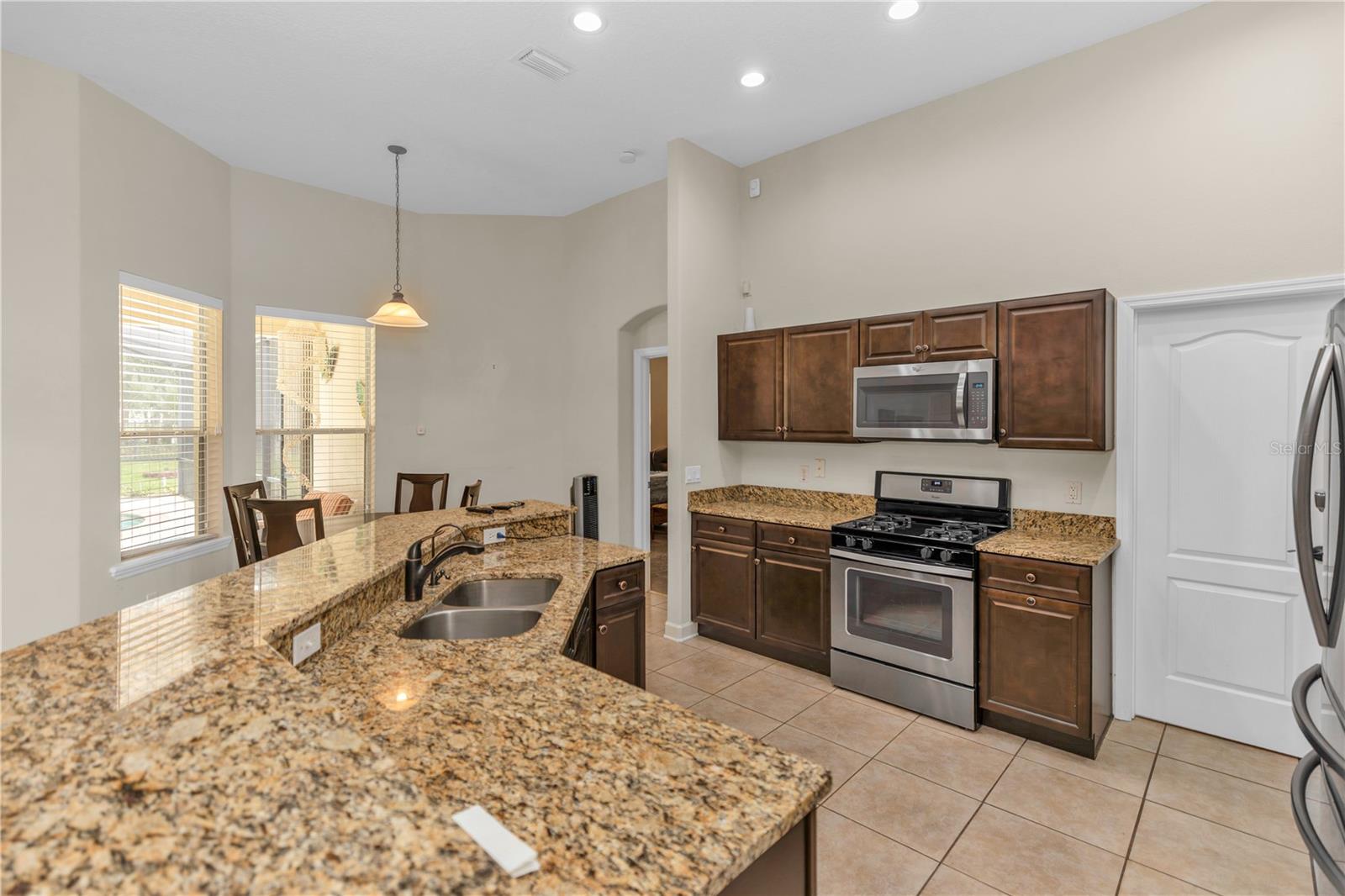 308 CRYSTAL POND AVE