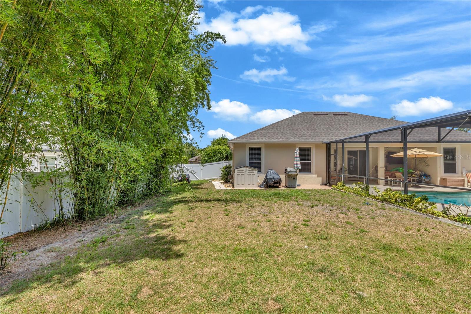 308 CRYSTAL POND AVE