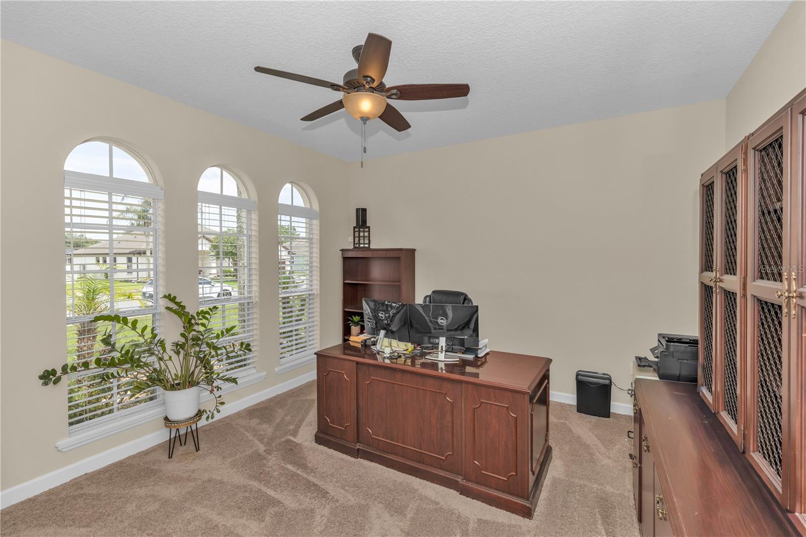 308 CRYSTAL POND AVE