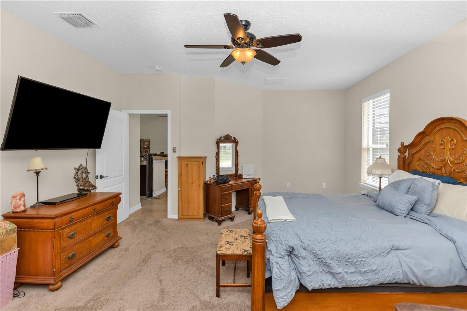 308 CRYSTAL POND AVE