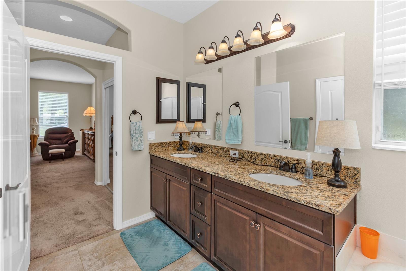 308 CRYSTAL POND AVE