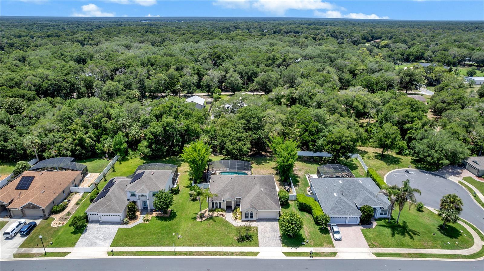 308 CRYSTAL POND AVE
