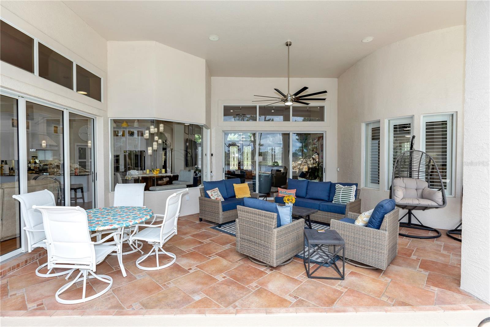 236 EAGLE ESTATES DR