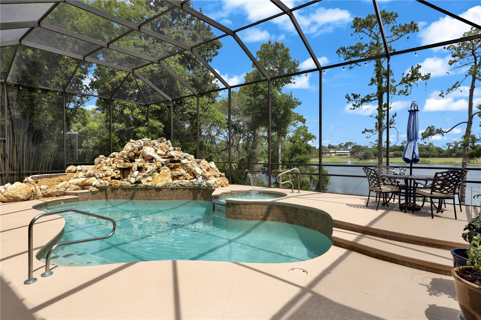 236 EAGLE ESTATES DR