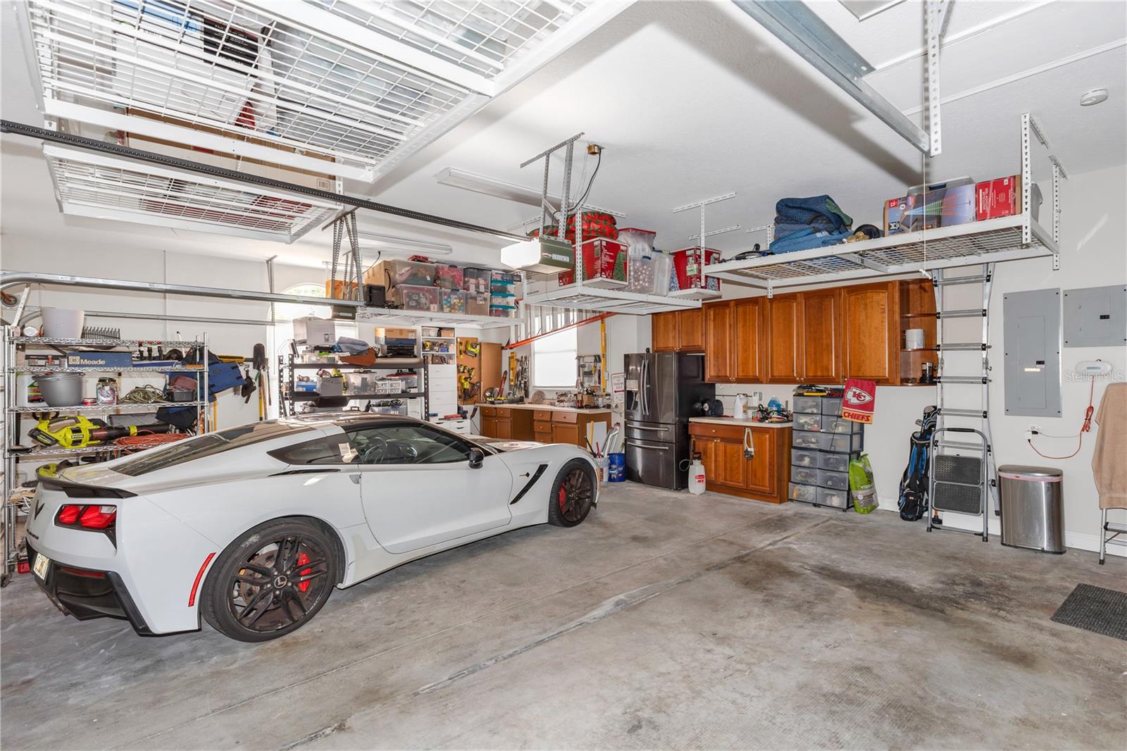236 EAGLE ESTATES DR