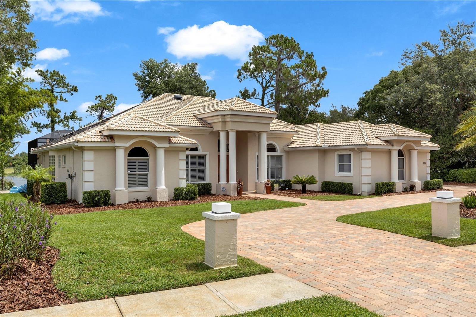 236 EAGLE ESTATES DR