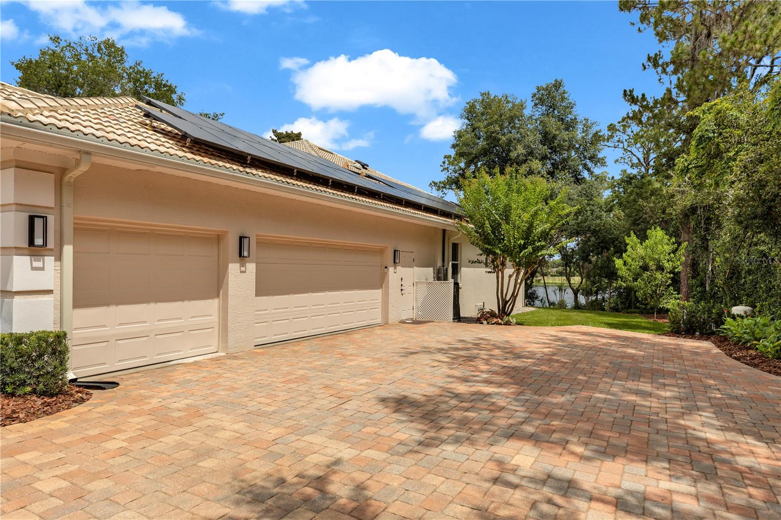 236 EAGLE ESTATES DR