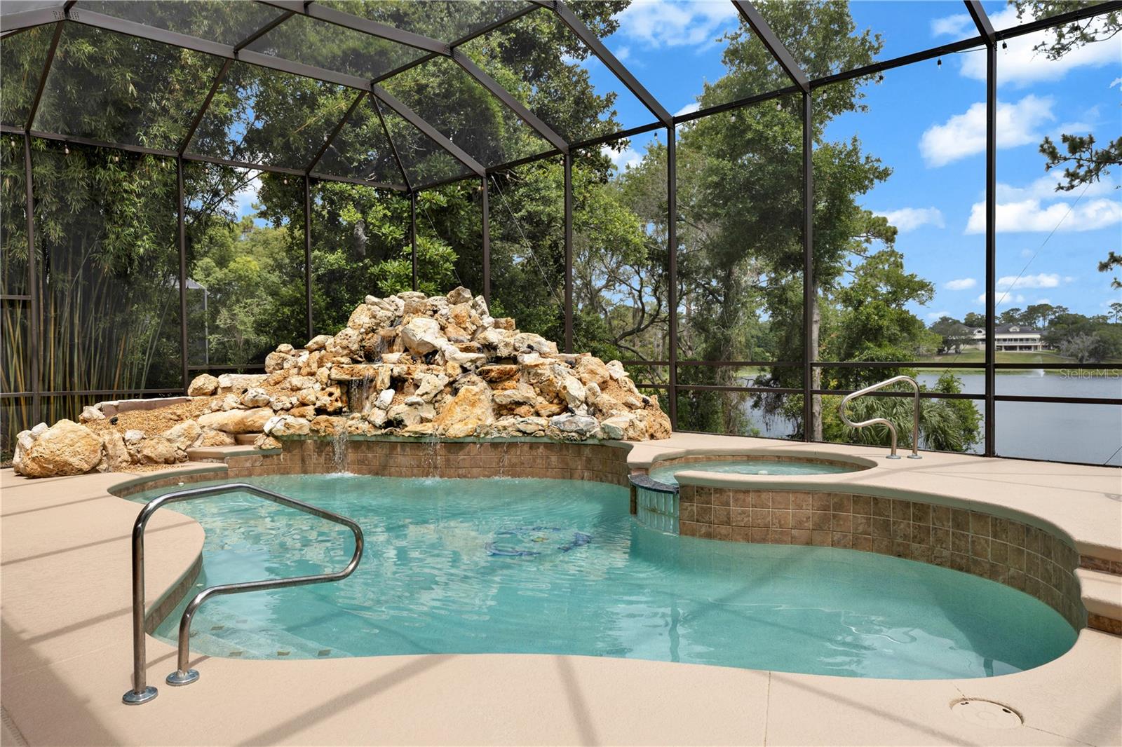 236 EAGLE ESTATES DR
