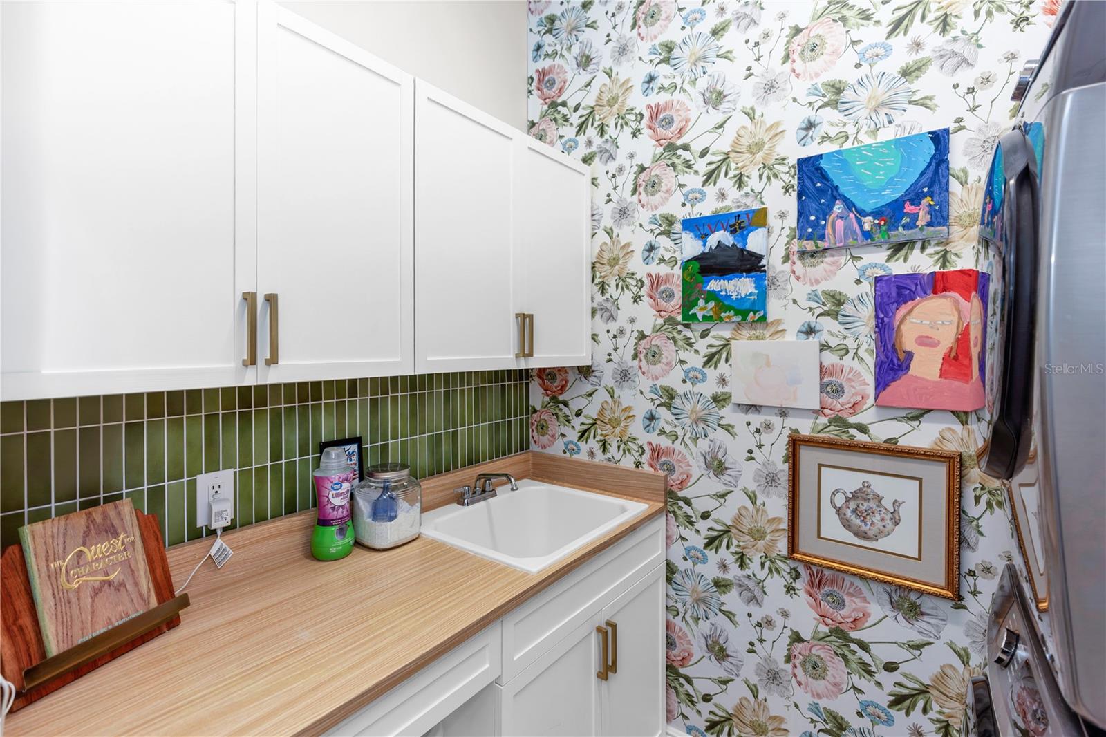 163 HICKORY STICK CT