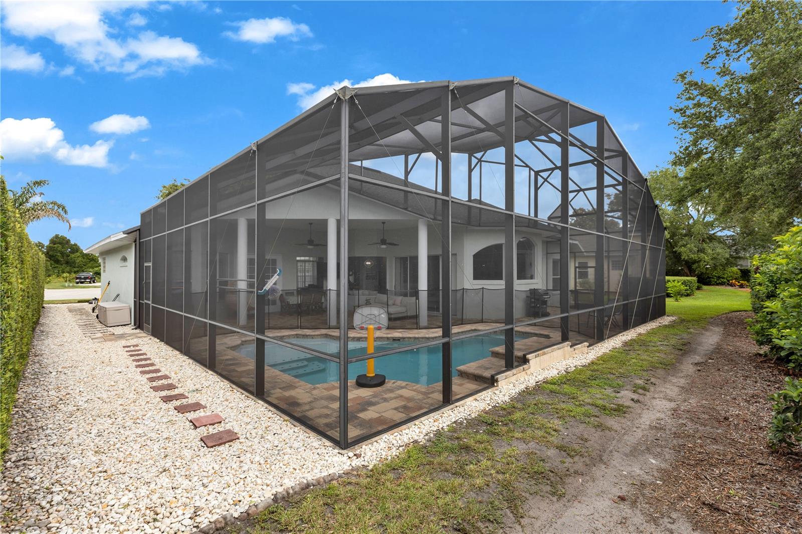 163 HICKORY STICK CT