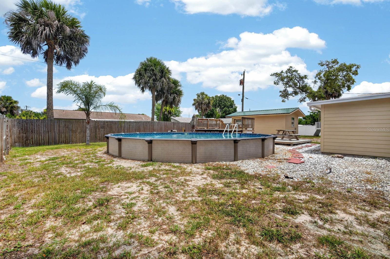 1803 EVERGREEN DR