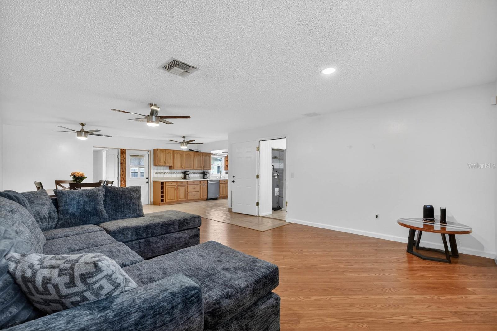 1803 EVERGREEN DR