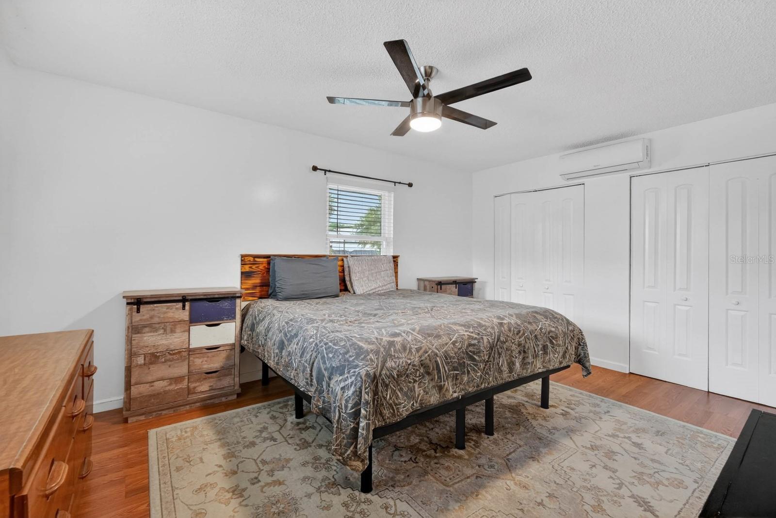 1803 EVERGREEN DR