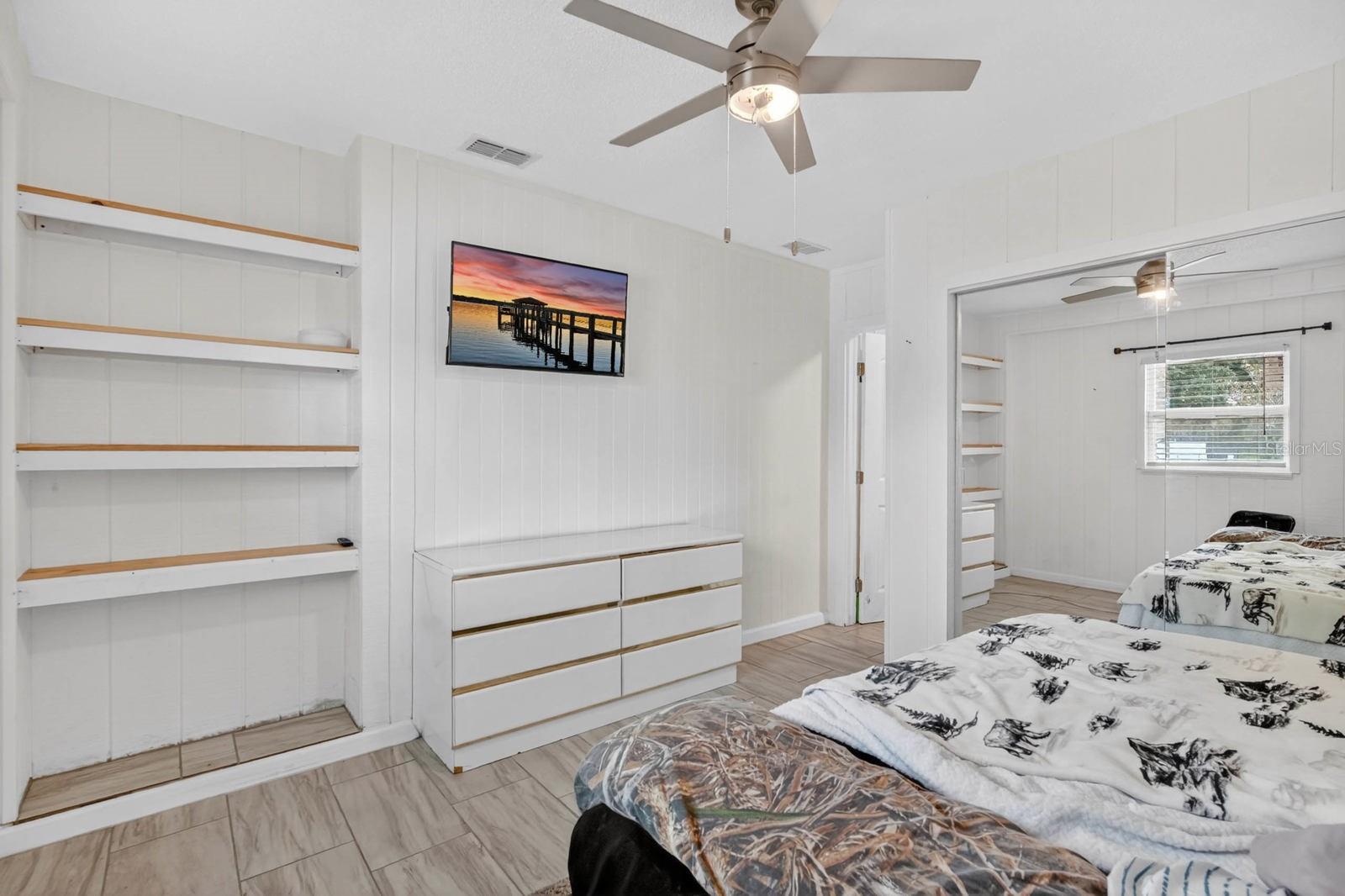 1803 EVERGREEN DR