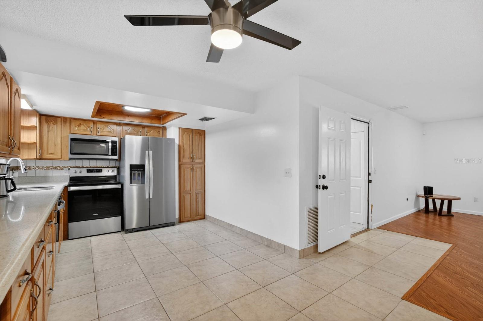 1803 EVERGREEN DR