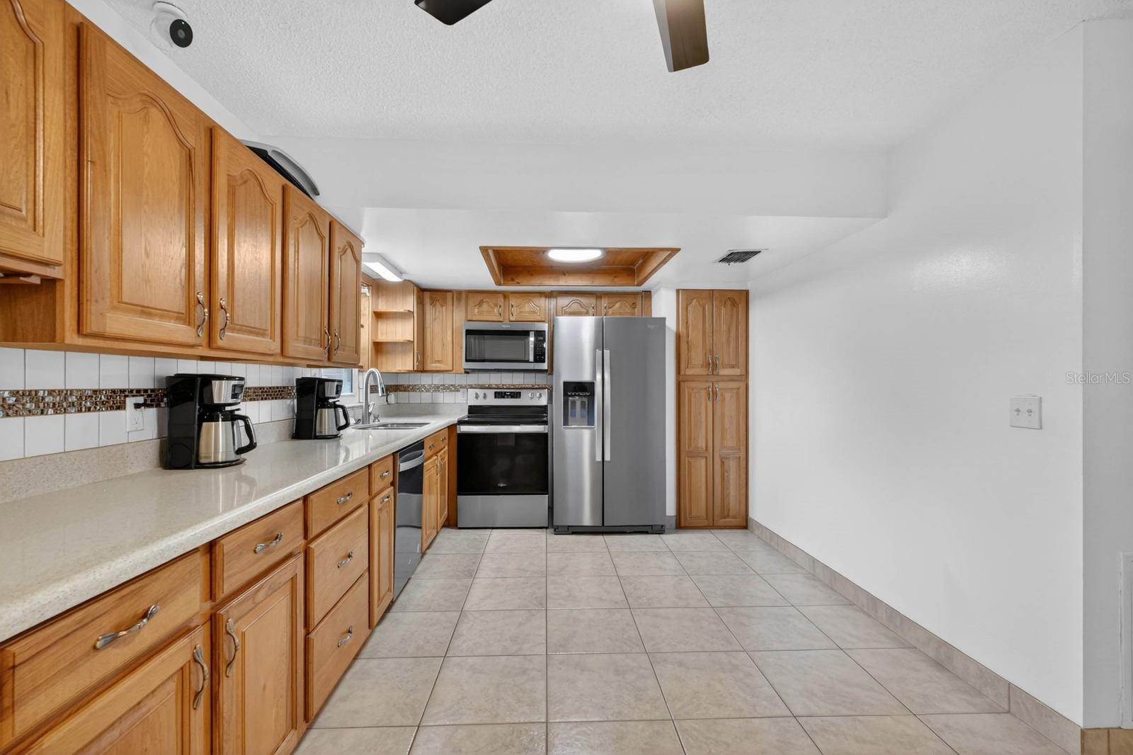 1803 EVERGREEN DR