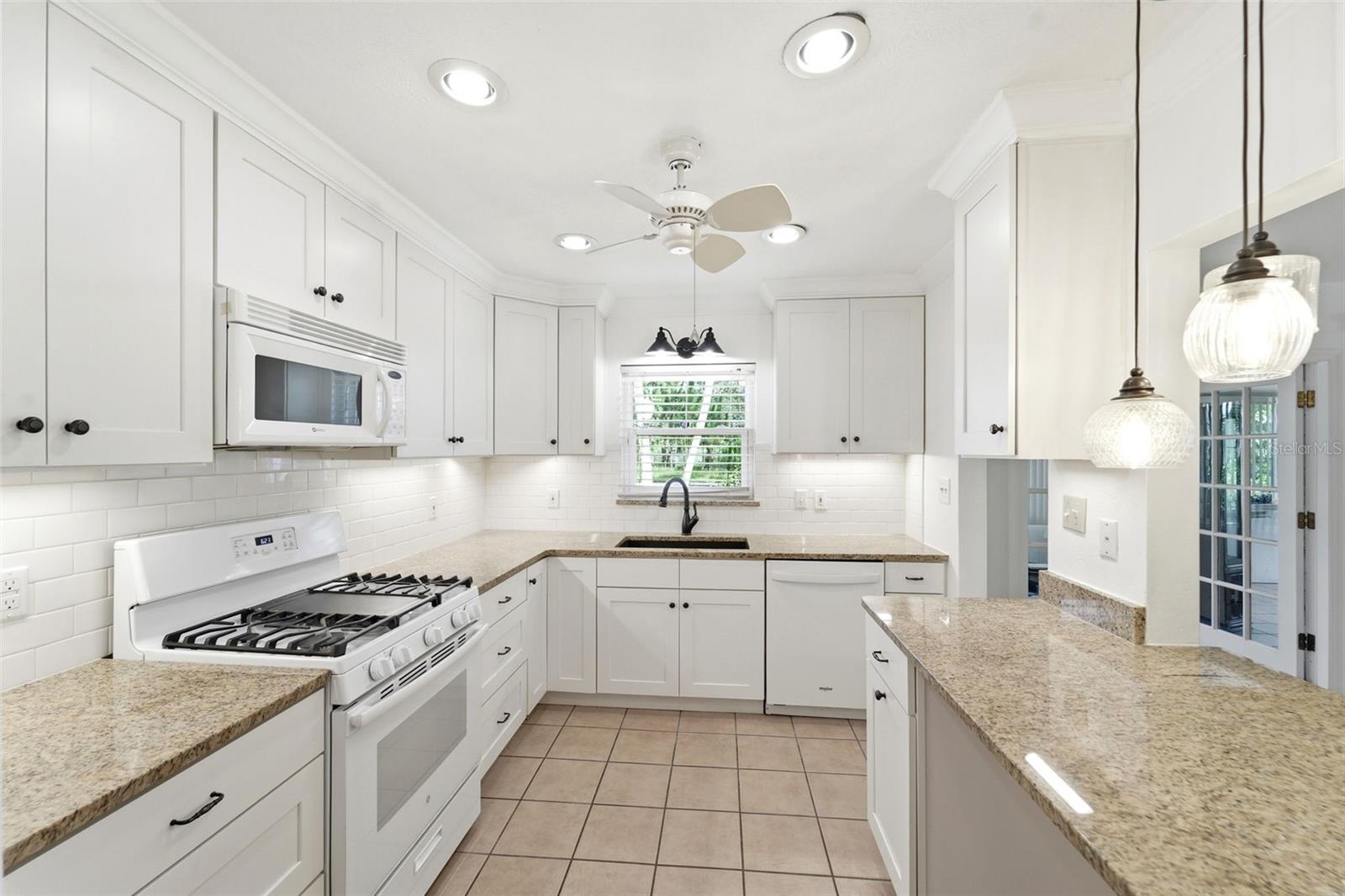 820 S HILL AVE #40