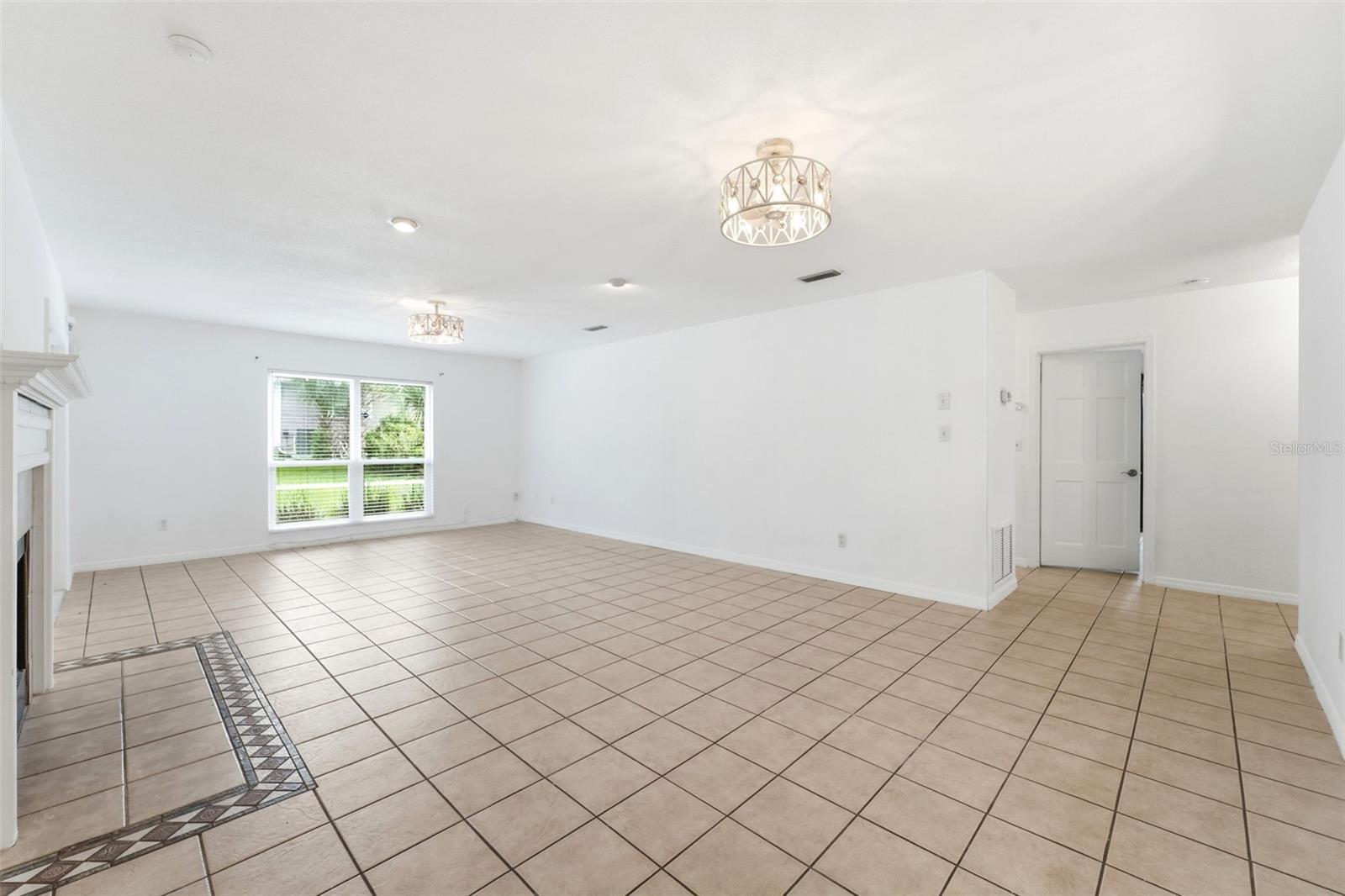 820 S HILL AVE #40